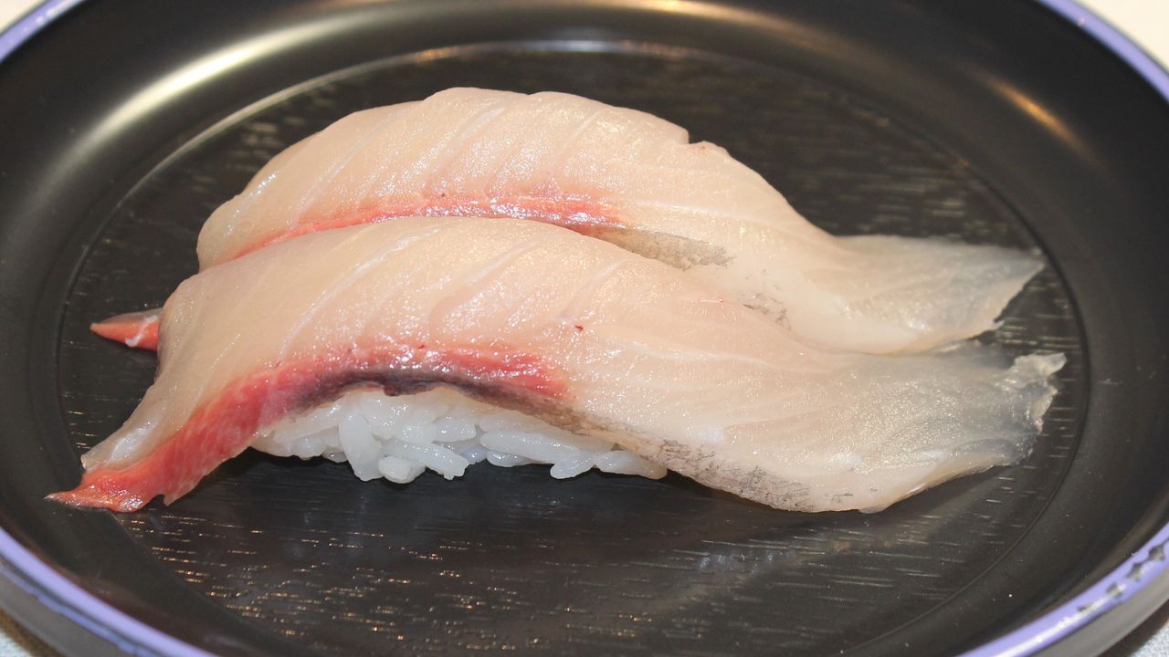 White Fish sushi 2pcs