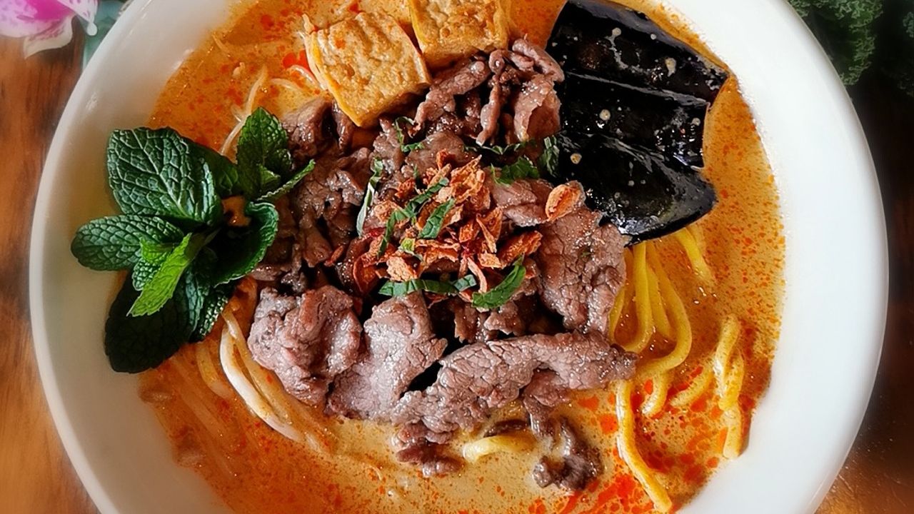 Sliced Beef Laksa