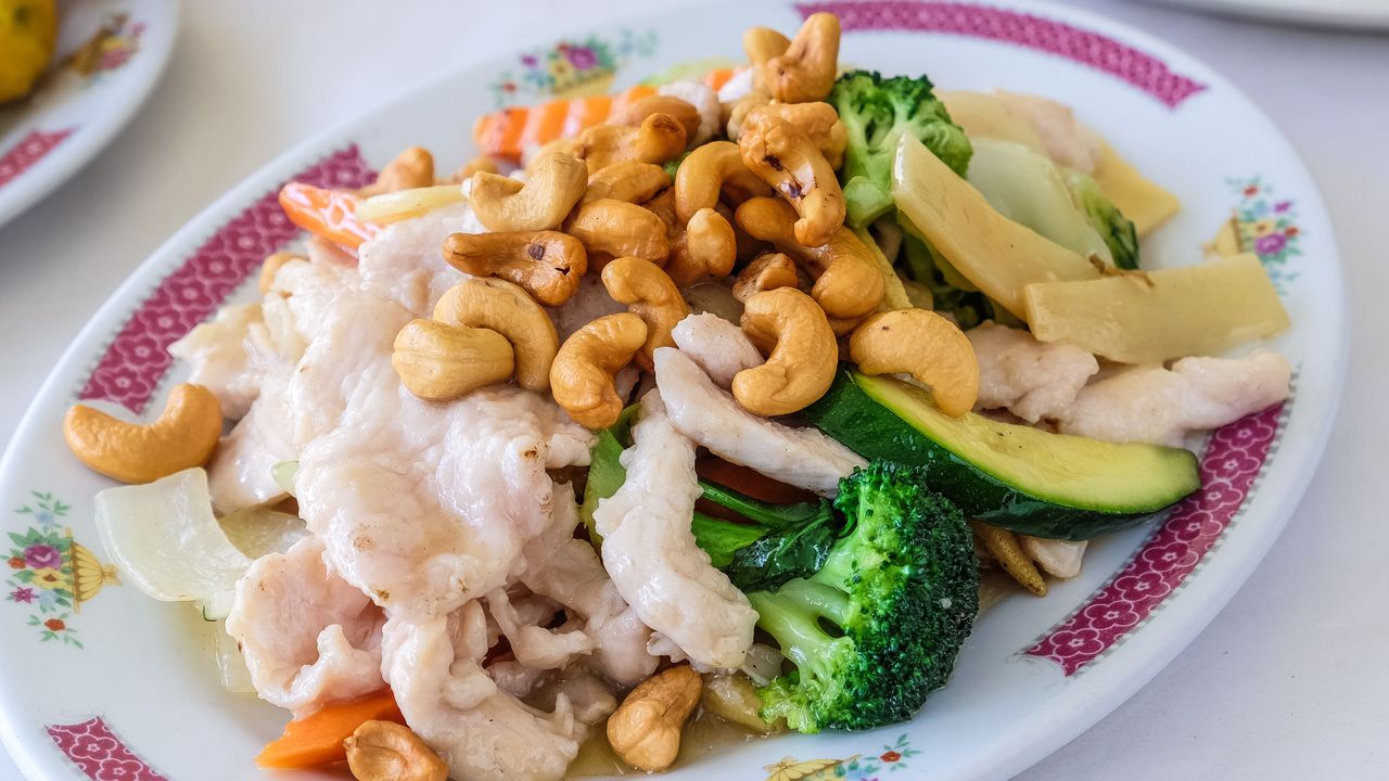 Chicken with Cashews
