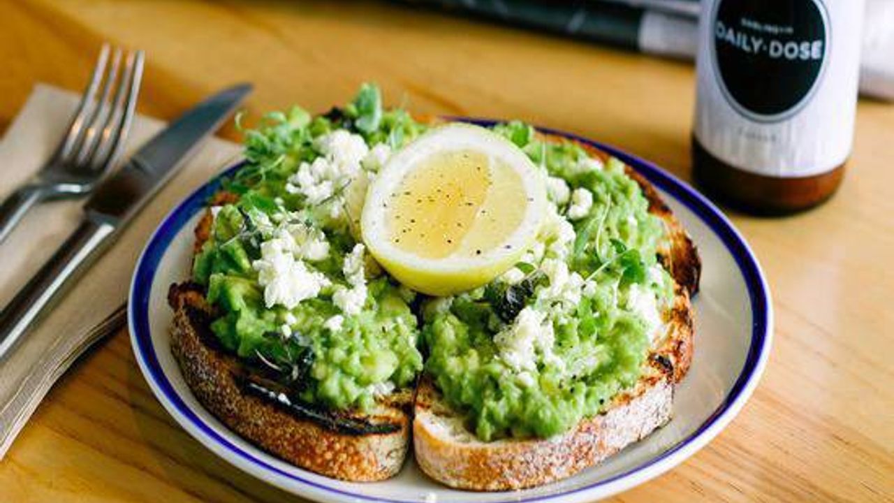 Smashed Avocado Toast (V)