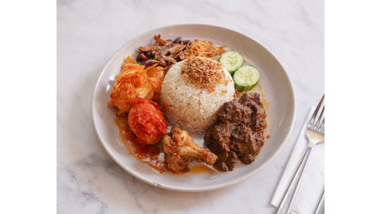 Nasi Lemak Komplit