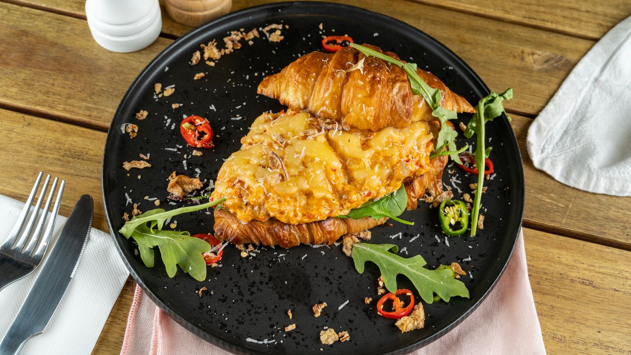 Chilli Chicken Croissant