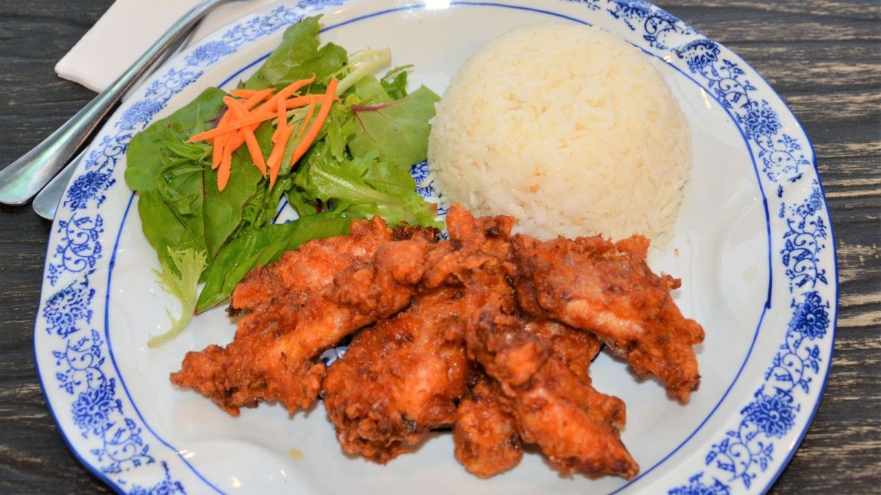 Hem 27 Fried Chicken Ribs with Steam Rice