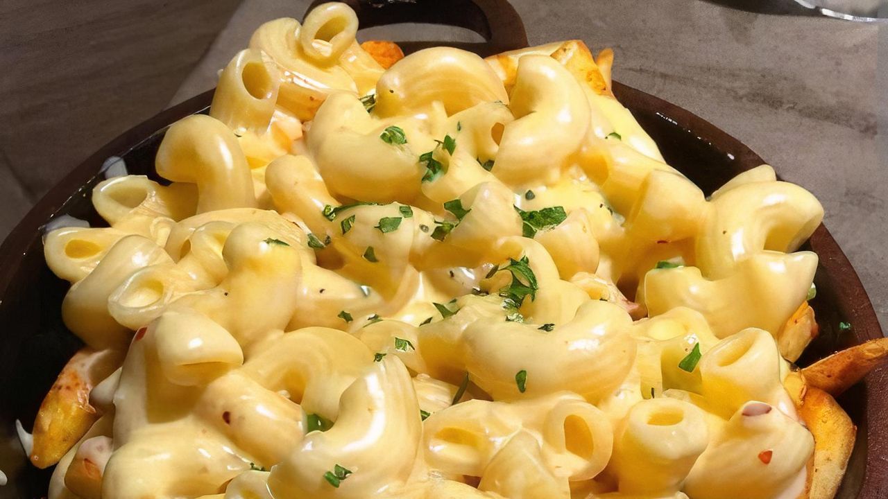 Mac and Cheese Fries