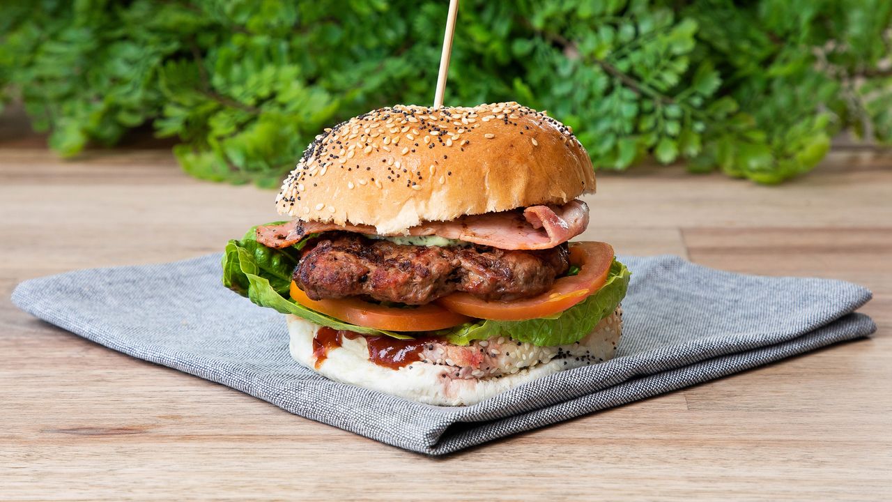 BLT Burger - Beef & Chicken