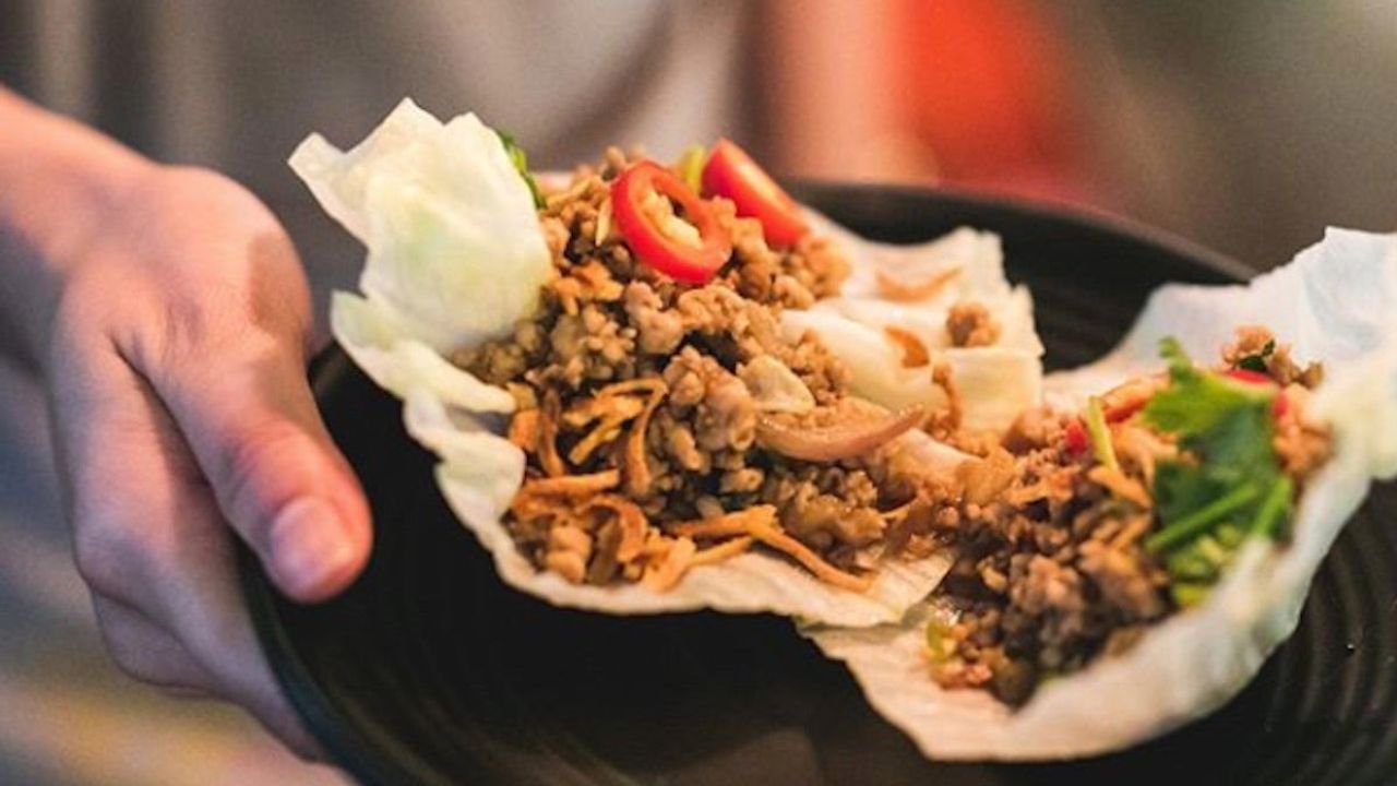 San Choy Bao (2 Pcs)