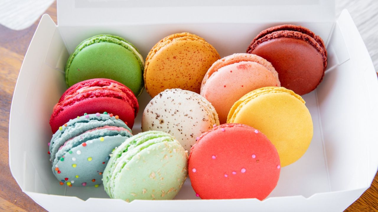 Raspberry Butter Cream and Jam Macaroon