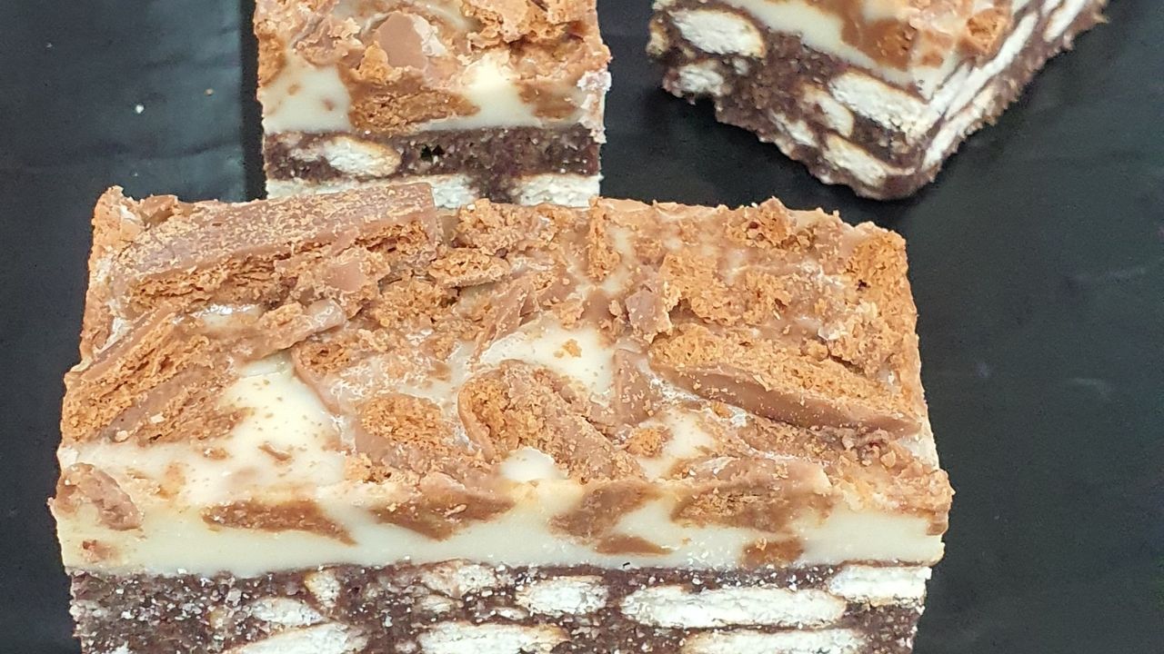 Tim Tam Slice