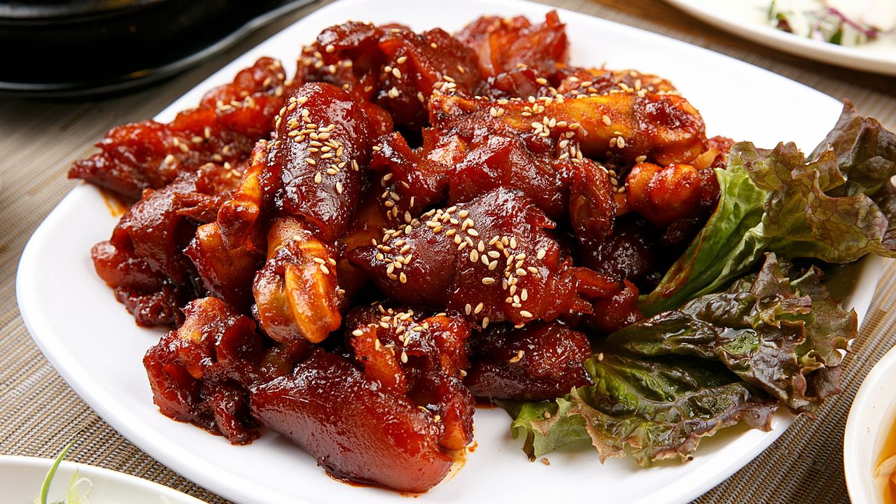 Charcoal Spicy Pork Throttle