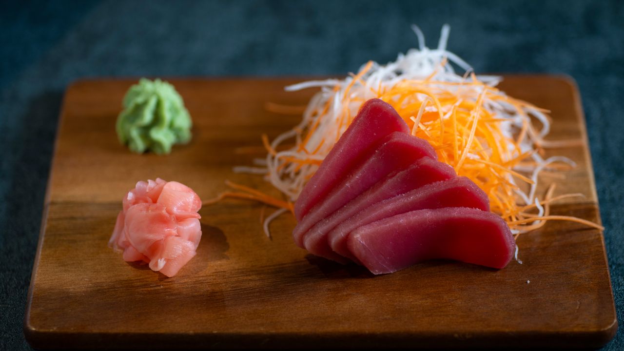 C7 Maguro Sashimi