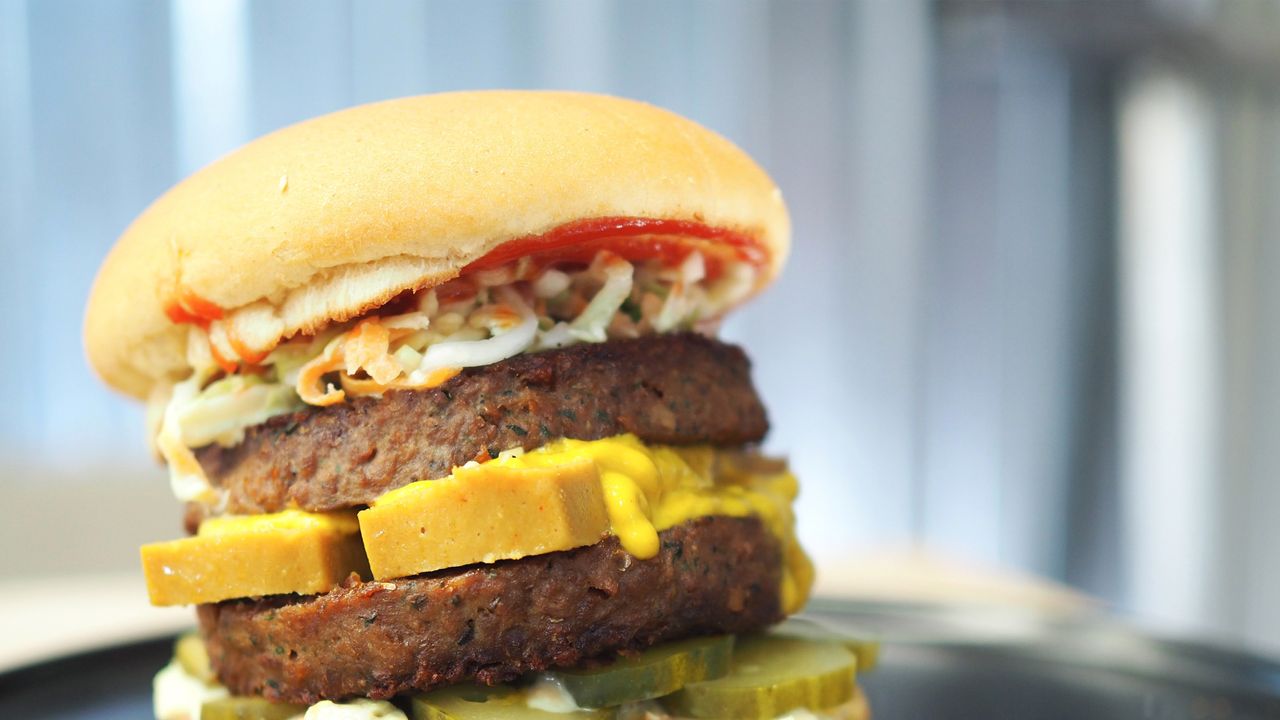 Double Noo Moo Burger