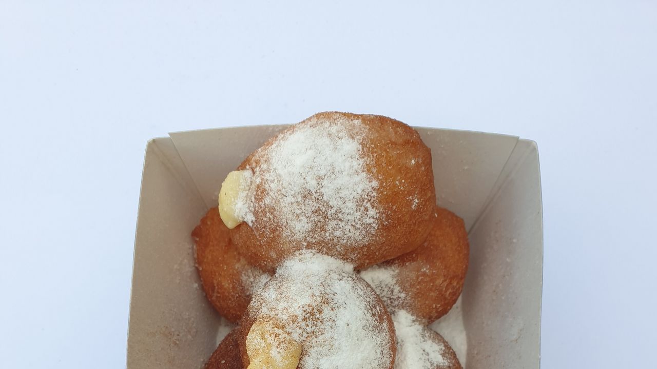 Bougatsa Balls