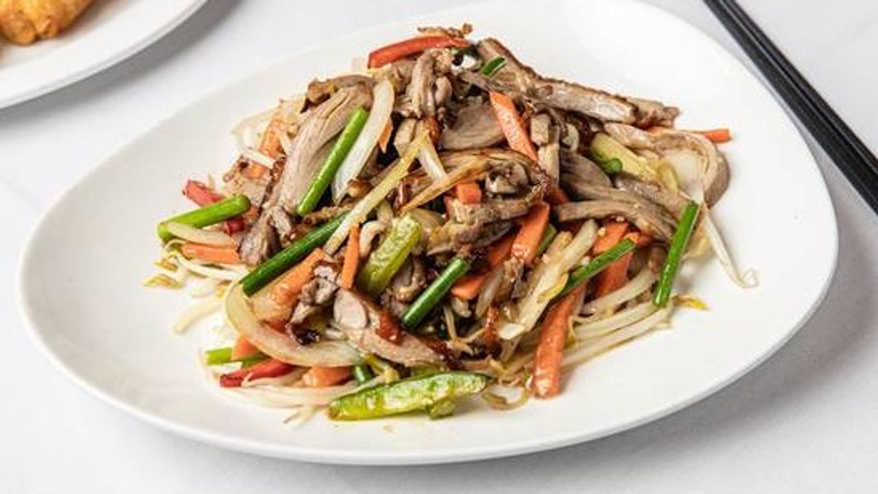 Shredded Duck with Mix Veg.