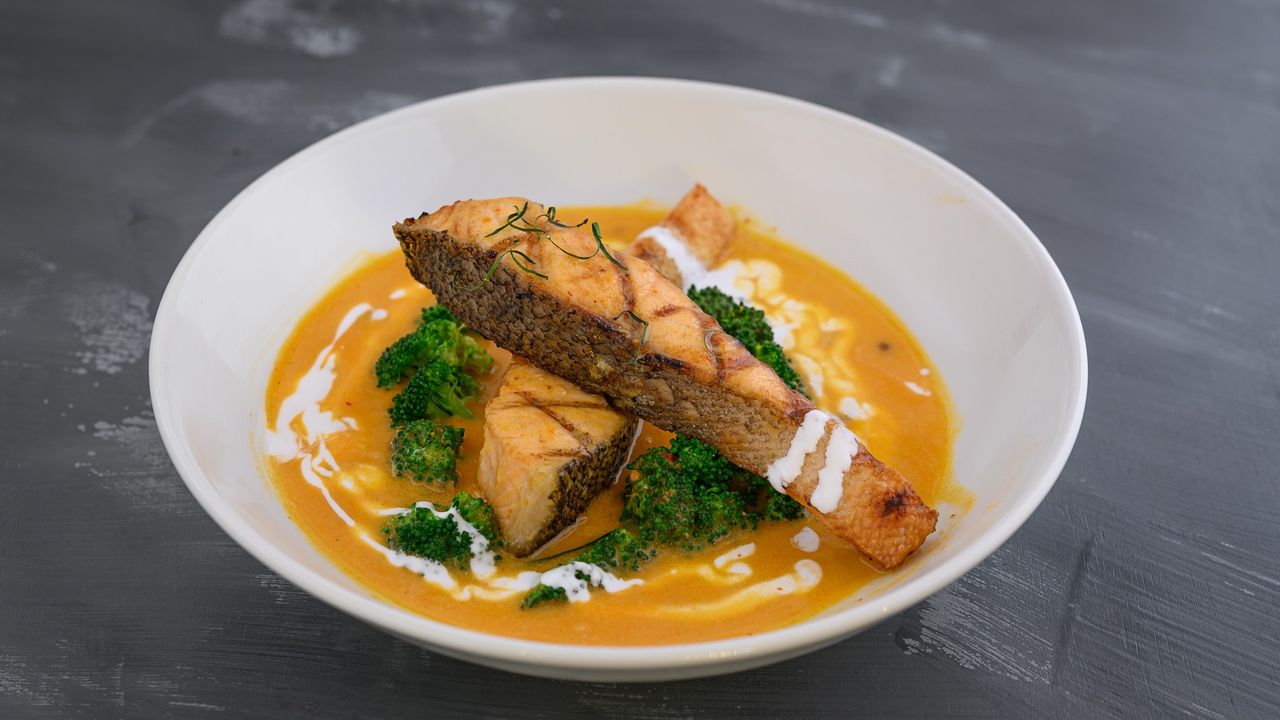 Main Serve Choo Chee Salmon Curry (served w/ complimentary rice)