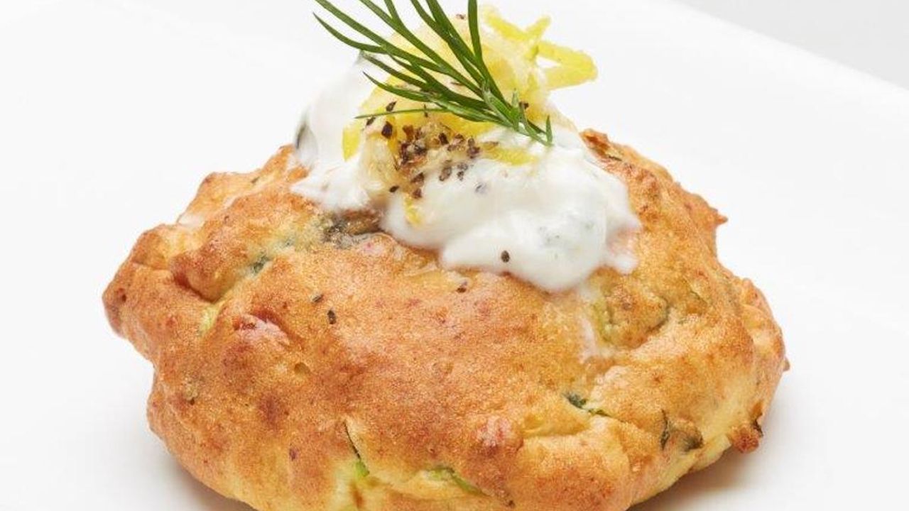 Zucchini & Ricotta Fritters with Zested Lemon & Dill Yoghurt (v)(gf)