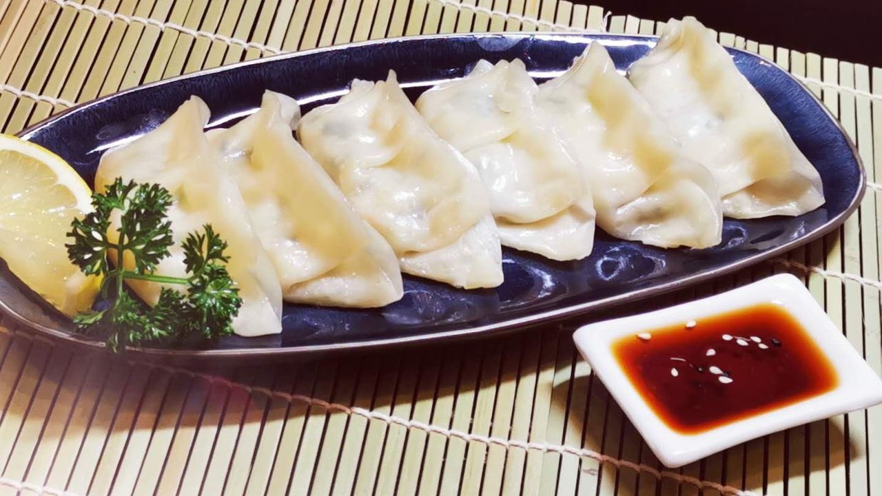 9. Prawn Dumpling (6) / 虾饺子