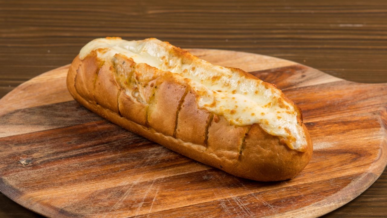 Deluxe Garlic Bread