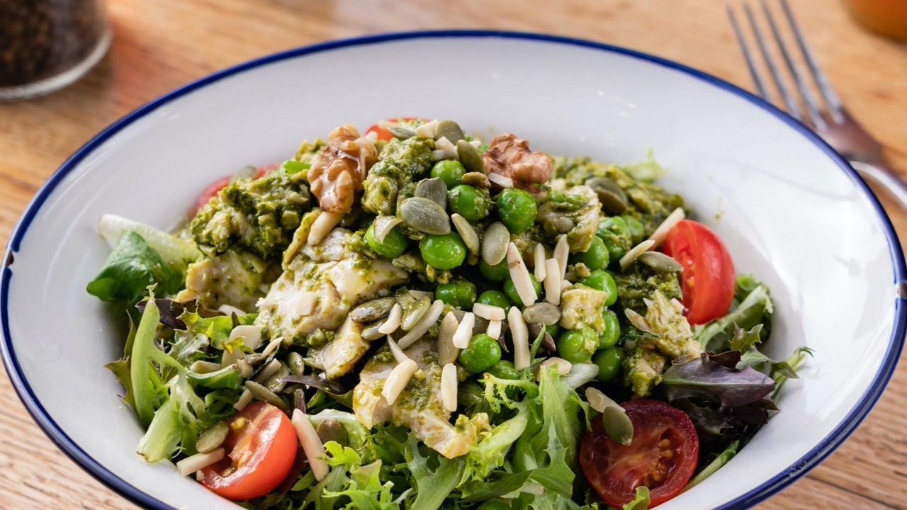 SHREDDED CHICKEN SALAD (N)