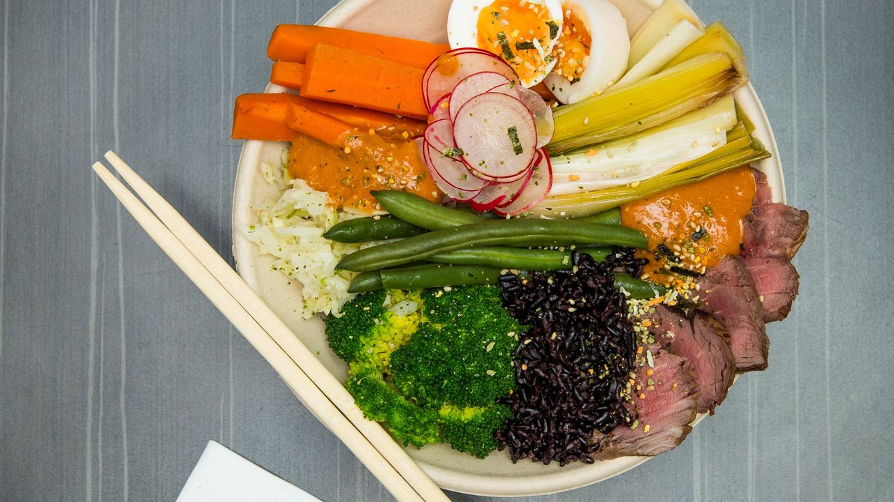Beef Bibimbap (GF) (DF) (Contains Lactose)