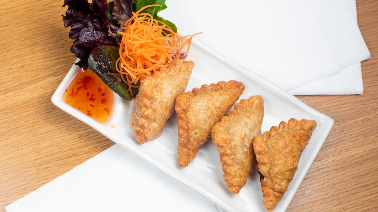 Curry Puff (4 Pcs.)