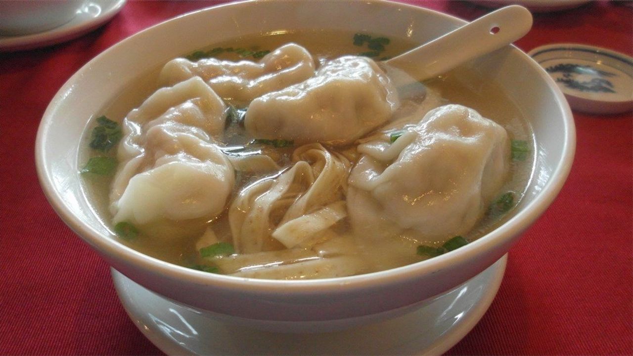 Pork Dumpling Noodle Soup