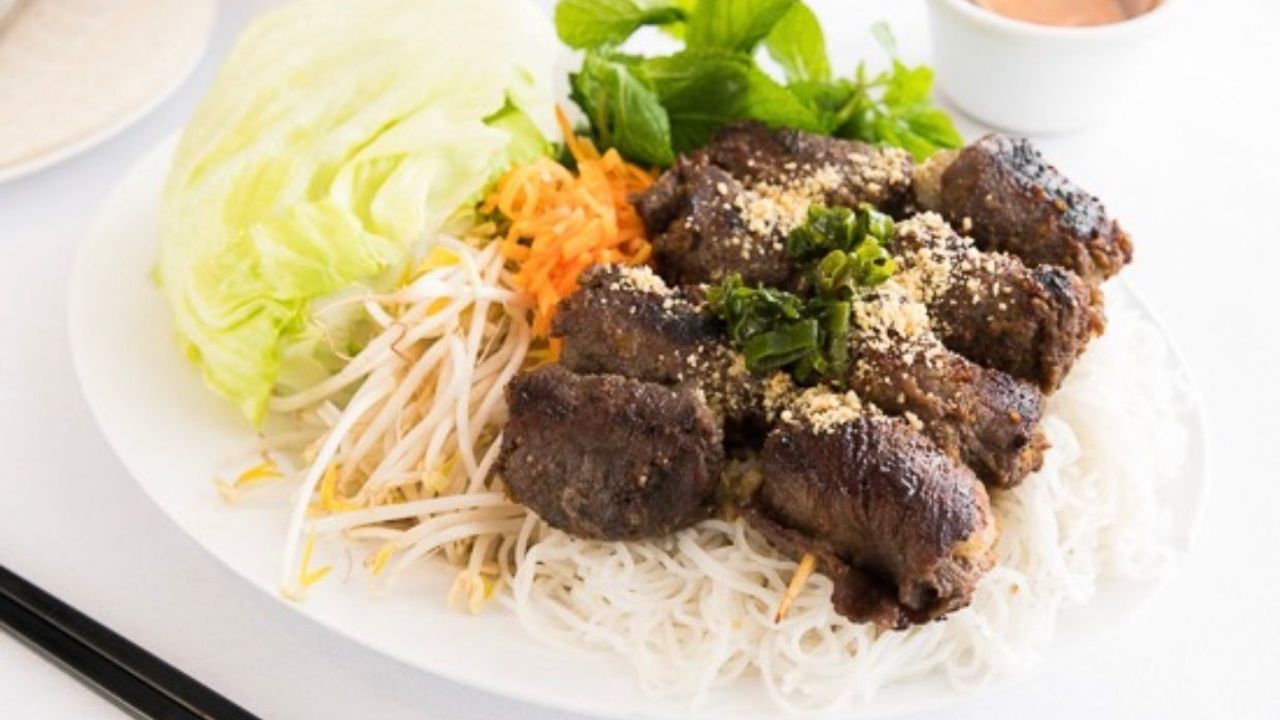 Grilled Skewed Beef and Salad