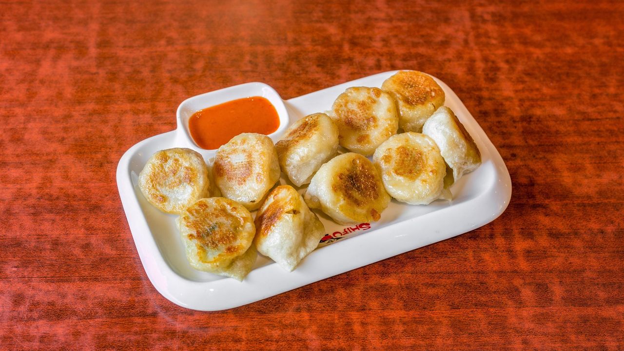 Pan Fried Homemade Pork Dumpling (10pcs) 生煎猪肉饺 （10只）