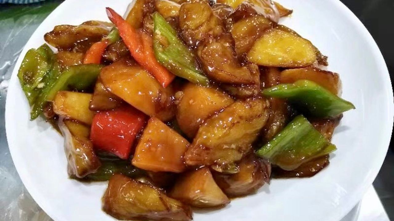 Sautéed Potato, Green Pepper and Eggplant