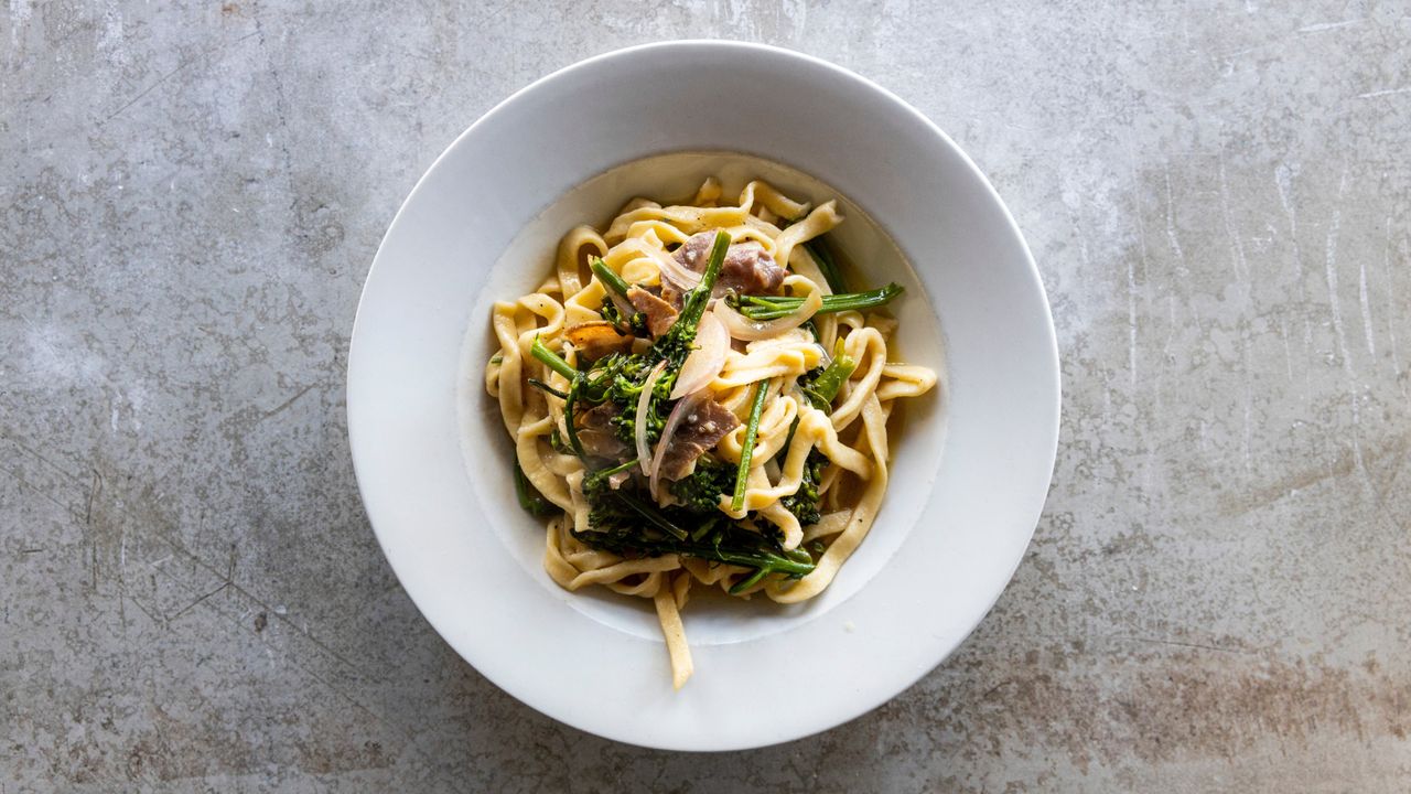 Fettuccine Con Broccolini E Capacollo