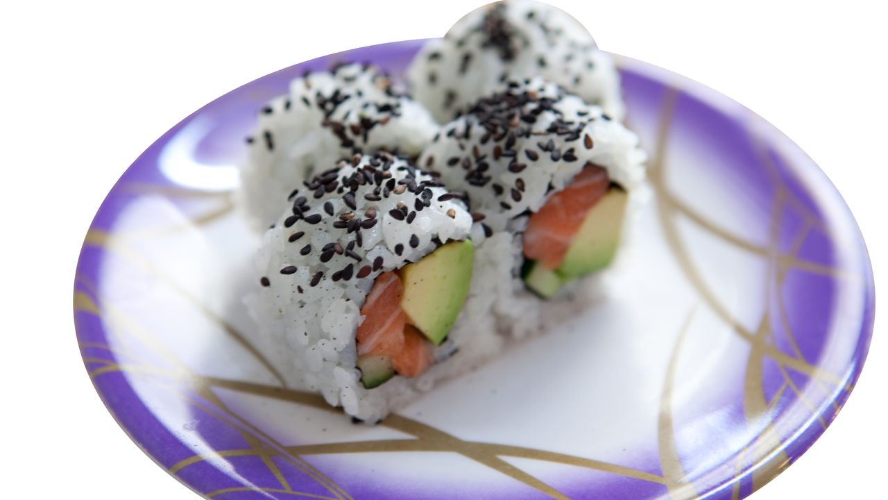 Salmon Avocado Roll