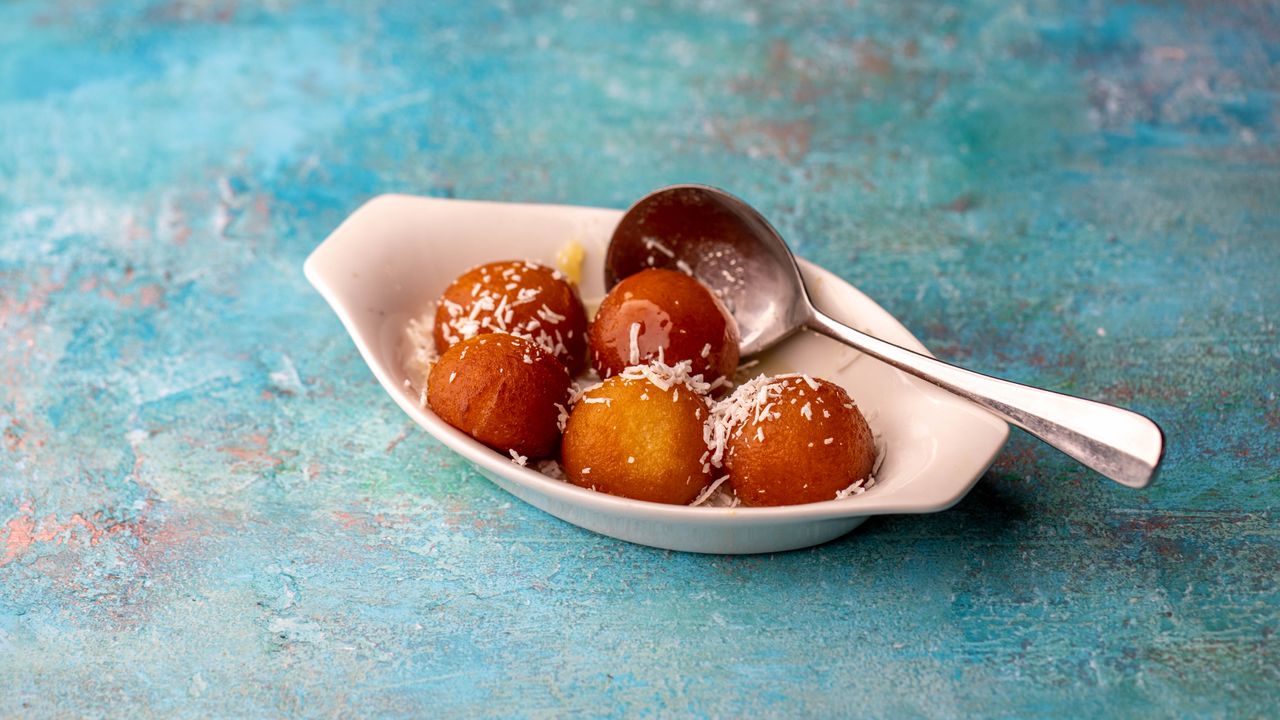 Gulab Jamun (4pcs)