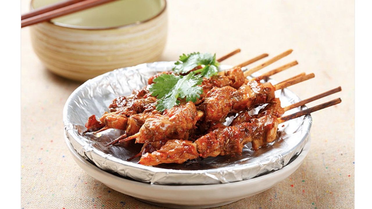 Satay beef on skewer(2p/c)沙爹牛肉串