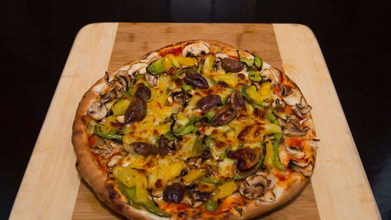 Vegetarian (V)