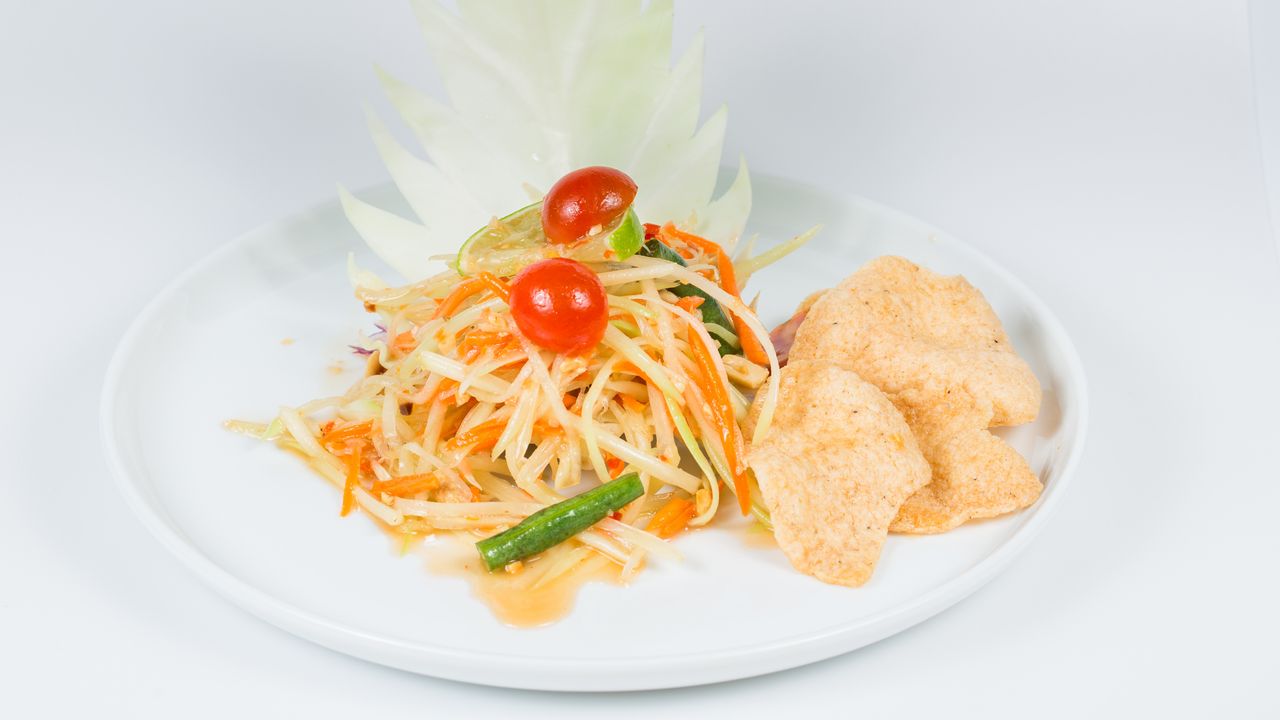 77. Green Papaya Salad (som Tum)