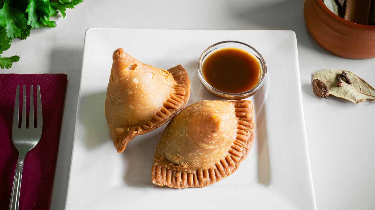 Veg Samosa (2 Pc)
