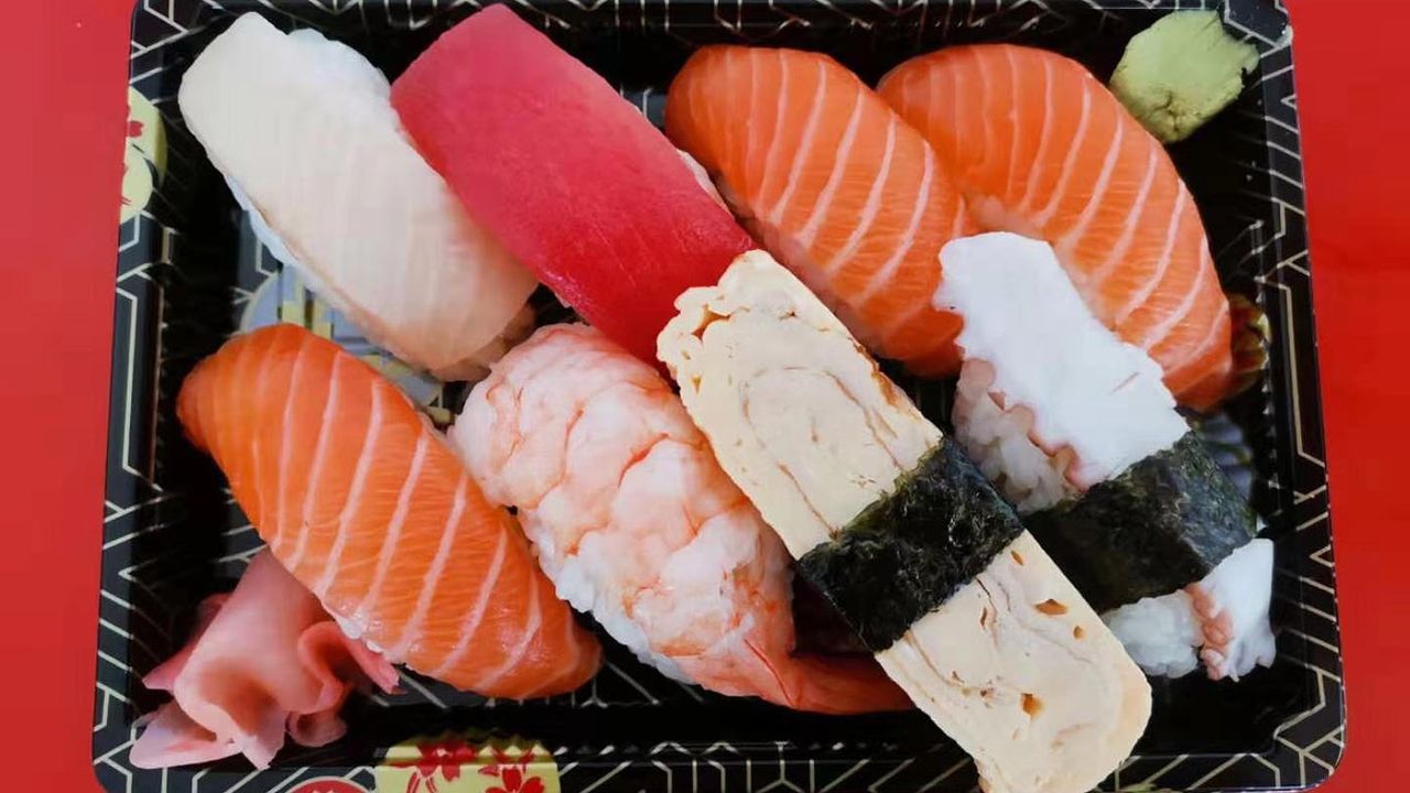 8 Pc Assorted Nigiri