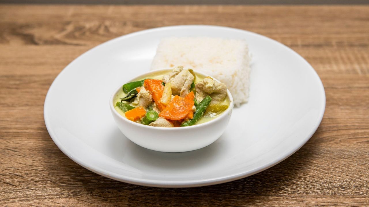 Green Curry Chicken and Rice
