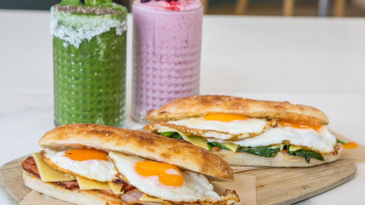 Egg & Spinach Roll/Wrap