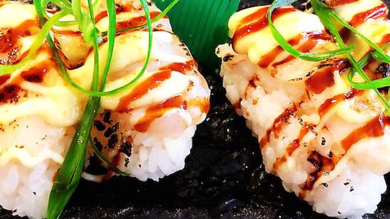 Scallop Aburi Nigiri (4pcs)