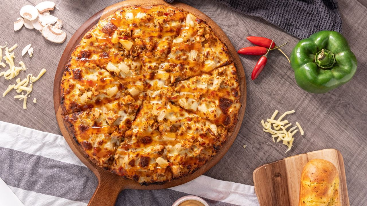 Sweet Chilli Chicken Pizza
