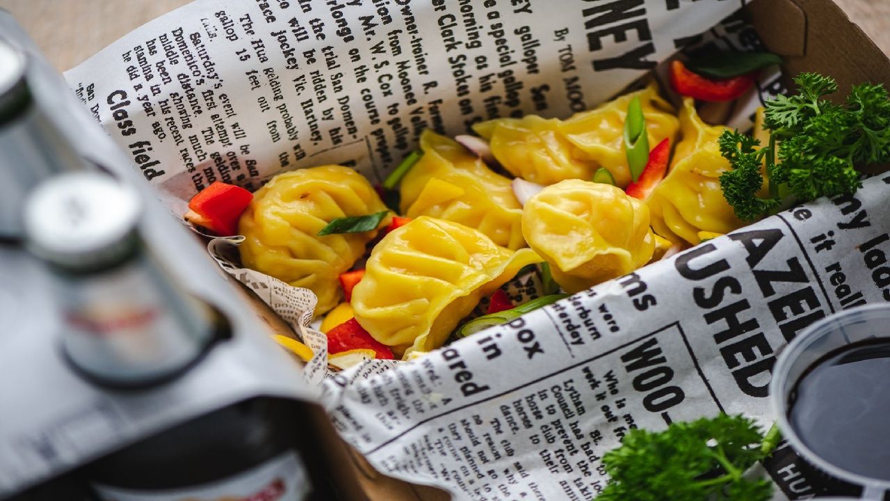 Chicken & Prawn Dumplings (6)