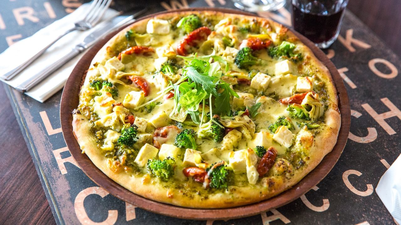 Gourmet Vegetarian Pizza (Family)