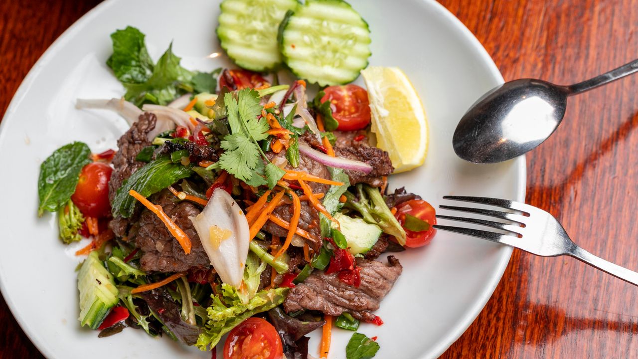21. Beef Salad (Yum Nua)