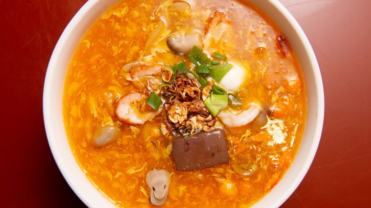 71. Udon Noodle Soup w crab meat.