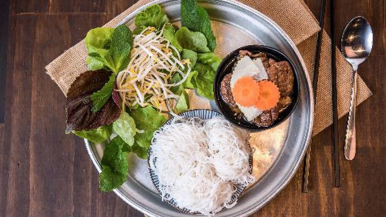 Ha Noi Style Charcoal Grilled Pork Vermicelli (Bun Cha Ha Noi)