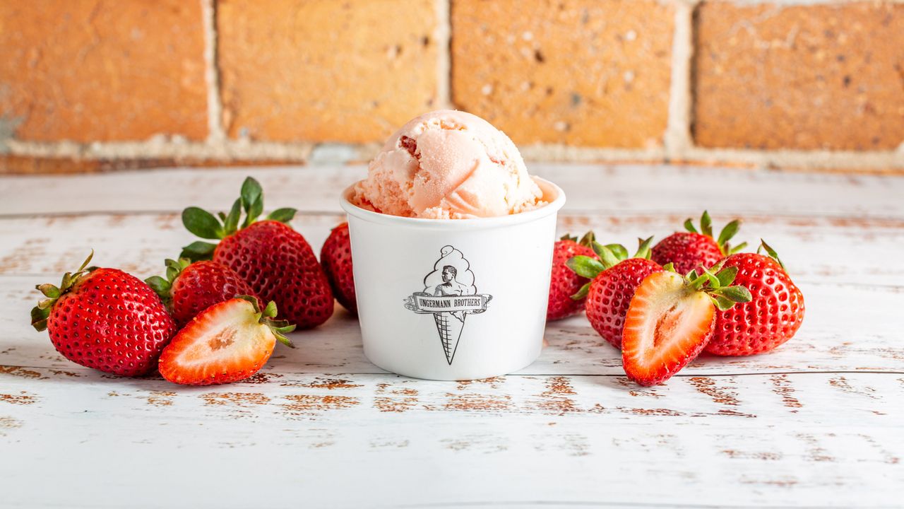 Strawberries & Cream Ice Cream W/ Dutch Shortbread and Strawberry Sauce