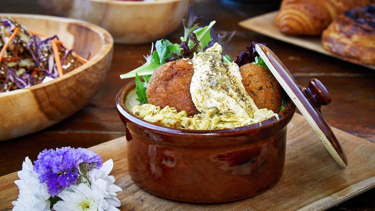 Middle Eastern Brekkie Bowl (VG)