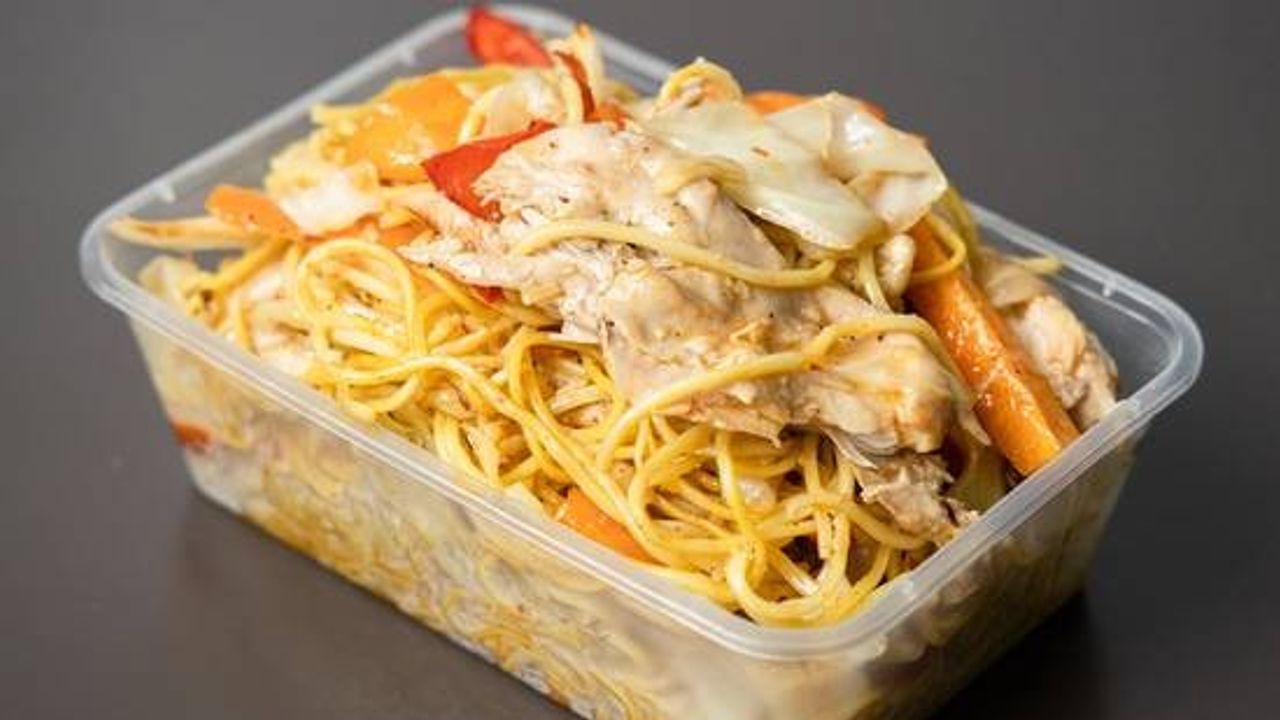 Fried Noodle Chicken