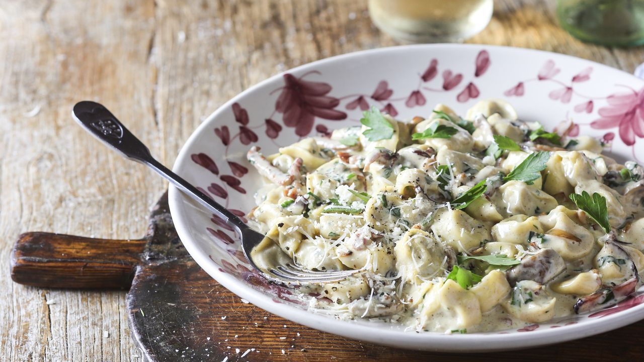 Tortellini Boscaiola (P)