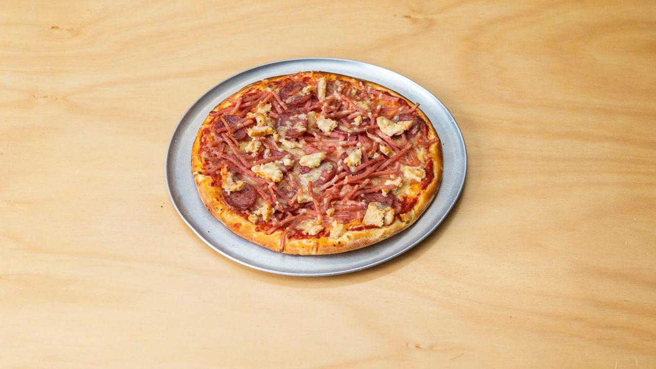 13" Large Carnivore Pizza